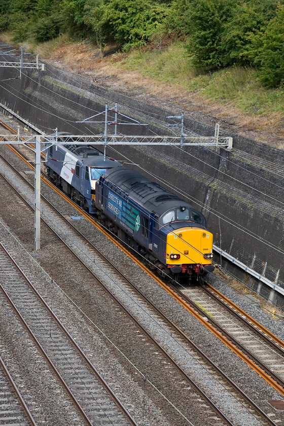 3. 37605 & 90003 , 10.30 Crewe TMD-Norwich Crown Point (0Z50), Roade cutting