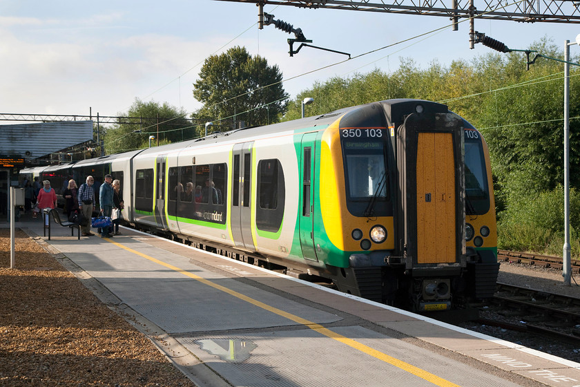 350103, LM 07.54 London Euston-Birmingham New Street (2Y17), Northampton station 
 350103 has just come to a halt at platform three of Northampton station. This is the train that I took from Northampton to Birmingham New Street, it started out as the 07.54 from Euston. This was the first leg of my trip to Shrewsbury. 
 Keywords: 350103 07.54 London Euston-Birmingham New Street 2Y17 Northampton station