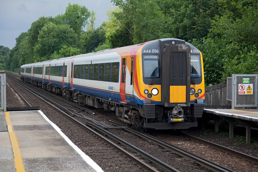 444016 SW 16.20 Weymouth-London Waterloo (1W68, 13L), Shawford station 
 444016 passes Shawford working the 16.20 Weymouth to Waterloo. Shawford has three platforms but use has declined recently, maybe the service pattern is something that needs looking at? 
 Keywords: 444016 1W68 Shawford station