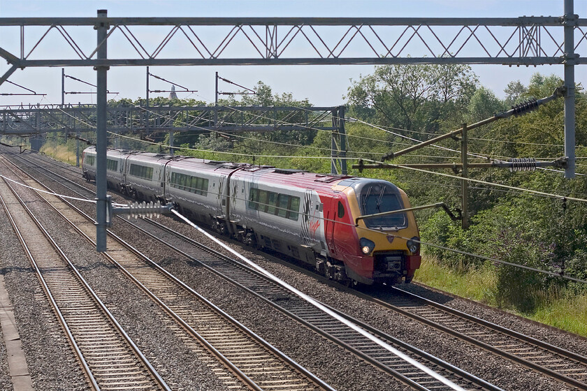 Class 221, VT 10.10 London Euston-Chester (1D24), Bradwell SP831391 
 An unidentified Class 221 Voyager leaves Milton Keynes for the north past Bradwell working the 10.10 Euston to Chester Virgin Wets Coast service. 
 Keywords: Class 221 10.10 London Euston-Chester 1D24 Bradwell SP831391 Virgin West Coast Voyager