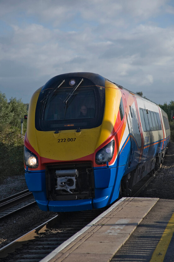 222007, EM 15.00 London St. Pancras-Corby (1M46), Wellingborough station 
 222007 slows for its stop at Wellingborough working the 15.00 semi-fast from St. Pancras to Corby. The unit will make one further stop after Wellingborough at Kettering before arriving at Corby. 
 Keywords: 222007 15.00 London St. Pancras-Corby 1M46 Wellingborough station EMT East Midlands Trains Meridian