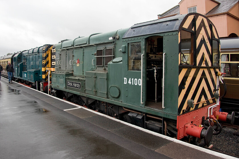 D4100 & 09107, 14.17 Bridgnorth-Kidderminster, Kidderminster SVR station 
 A notable feature of the Severn Valley railway's home fleet is its number of Class 08/09 shunters. Whilst versatile and very useful to have eight on their books does seem a little extravagant! During gala events, they are employed to haul shuttles between Bewdley and Kidderminster as is the case here with D4100 and 09107 'Dick Hardy' having arrived with the 14.17 from Bewdley. 
 Keywords: D4100 09107 14.17 Bridgnorth-Kidderminster, Kidderminster SVR station Dick Hardy 09012 08845 D4013