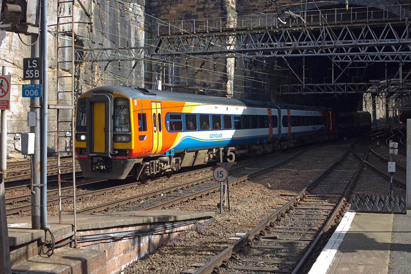 158877 & 158870, EM 07.57 Norwich-Liverpool Lime Street (1R70), Liverpool Lime Street station 
 Having traversed the country, East Midlands' 158877 and 158870 arrive at Liverpool Lime Street with the 07.57 from Norwich. Whilst I'm no fan of long distance journeys by units, these 158s are not too bad giving a reasonable ride and having comfy and roomy seating. 
 Keywords: 158877 158870 07.57 Norwich-Liverpool Lime Street 1R70 Liverpool Lime Street station