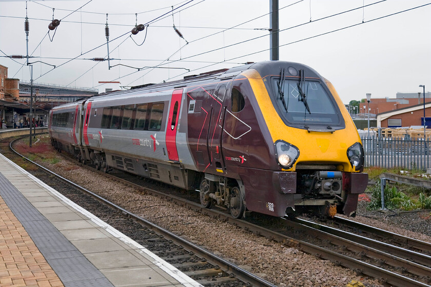 220006, XC 11.46 Southampton-Newcastle (1E44), York station 
 220006 gets away from York station forming CroosCountry's 11.46 Southampton to Newcastle service. Notice the condensation within the headlight of the Voyager, a problem that has beset the class from new that does nothing for the longevity and efficiency of the units. 
 Keywords: 220006 11.46 Southampton-Newcastle 1E44 York station CrossCountry Trains